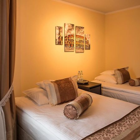 Lachowka Duza Motel Lesta מראה חיצוני תמונה