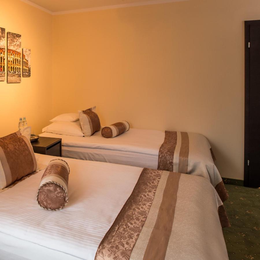 Lachowka Duza Motel Lesta מראה חיצוני תמונה