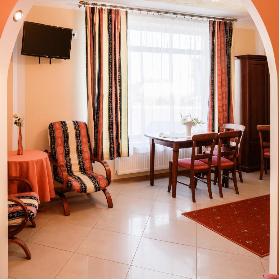 Lachowka Duza Motel Lesta מראה חיצוני תמונה
