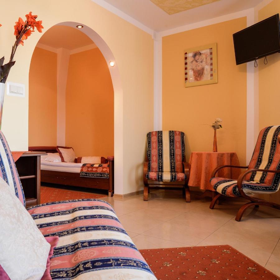 Lachowka Duza Motel Lesta מראה חיצוני תמונה