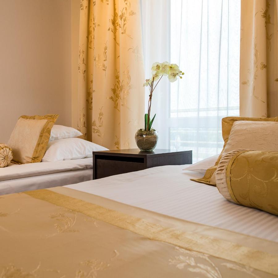 Lachowka Duza Motel Lesta מראה חיצוני תמונה