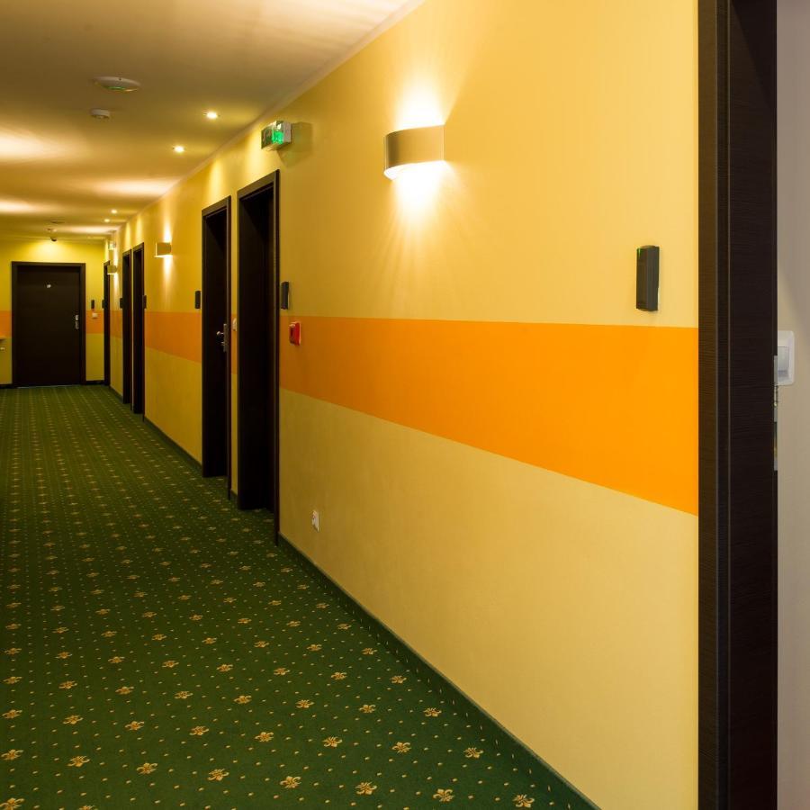 Lachowka Duza Motel Lesta מראה חיצוני תמונה