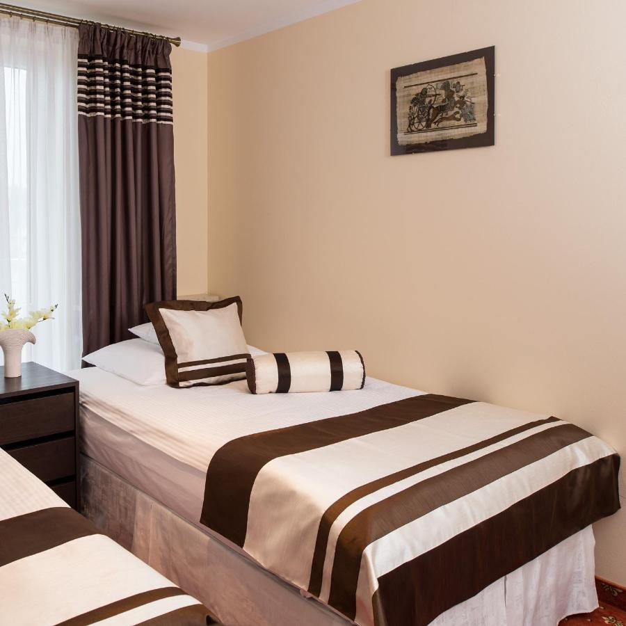 Lachowka Duza Motel Lesta מראה חיצוני תמונה